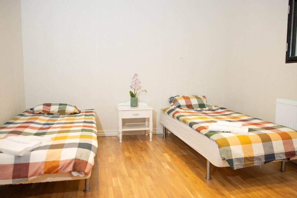 Historical Malt Factory Apartment, 6 Bedrooms, Sleeps 12 , Hot Tub Helsingborg Exterior photo